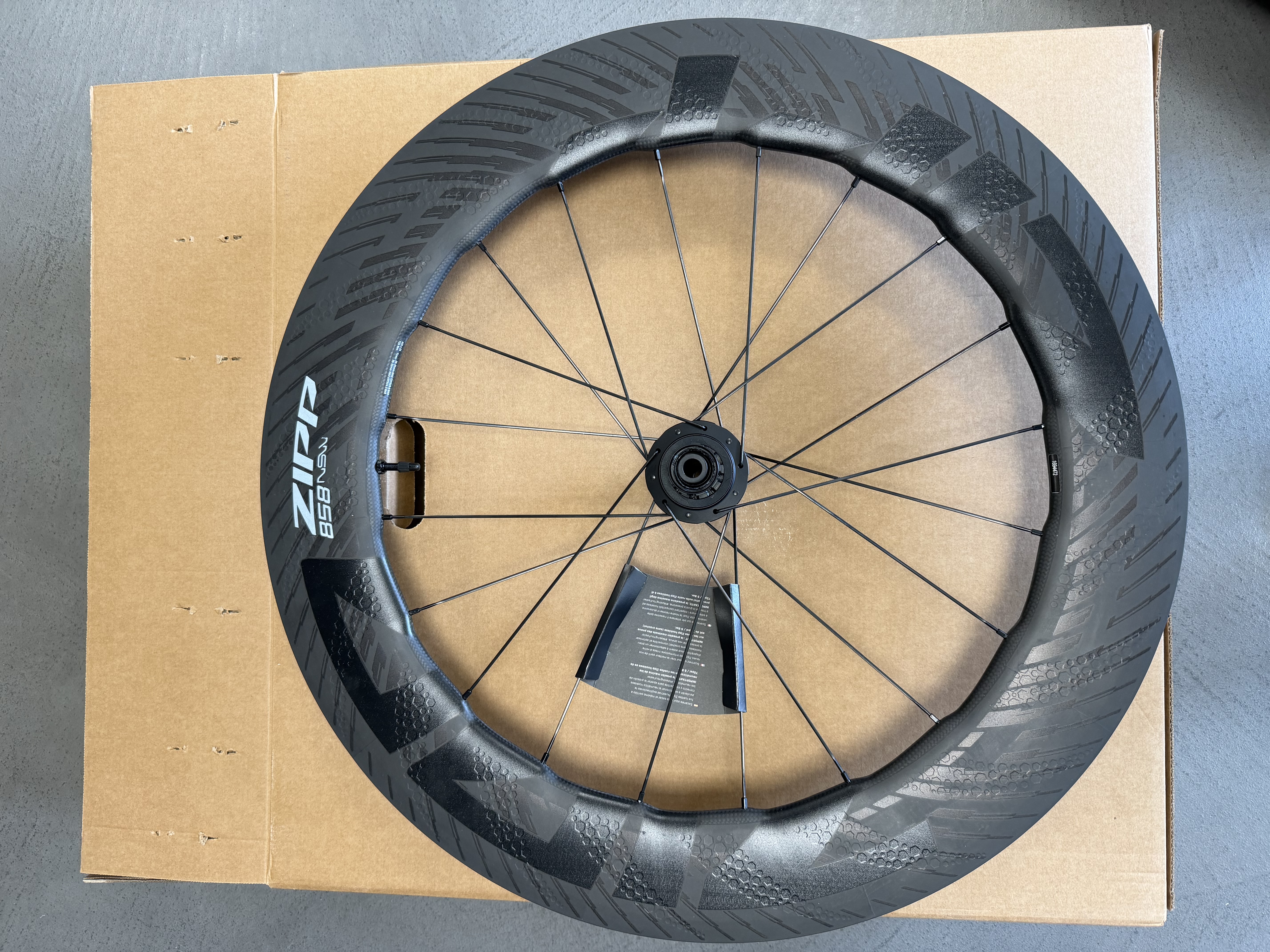 Zipp 858 NSW DISC MY26 Laufradsatz
